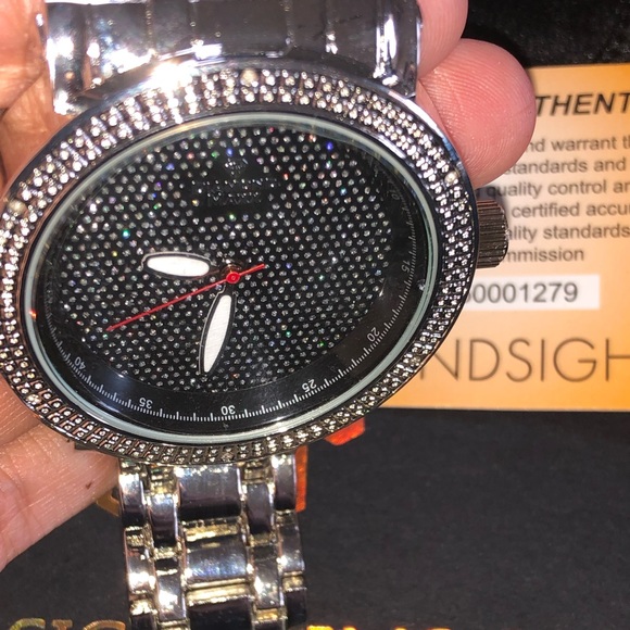 REAL DIAMOND watch! Comes w/ authenticity card WOW - Picture 7 of 9